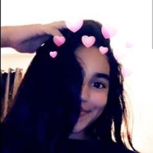 Meet your Posher, Adriana